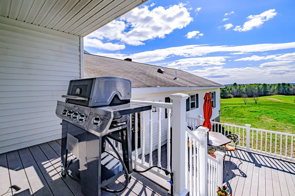 16 Alweber Road Windham ME 04062