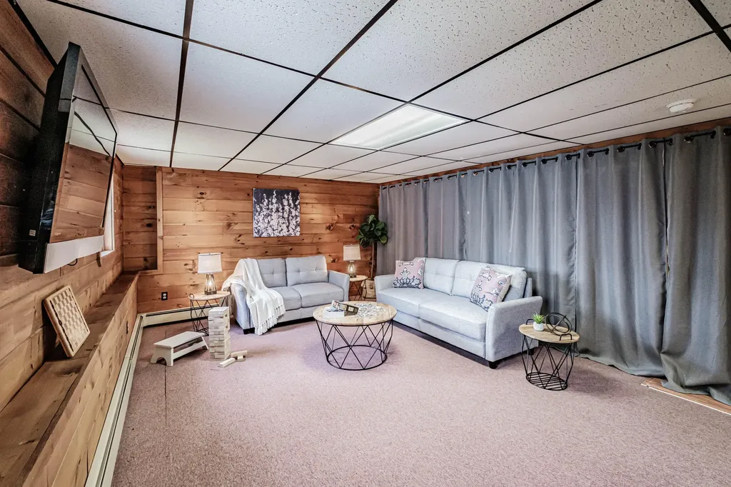 16 Alweber Road Windham ME 04062
