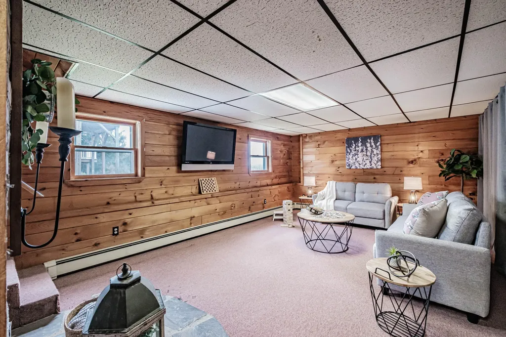 16 Alweber Road Windham ME 04062