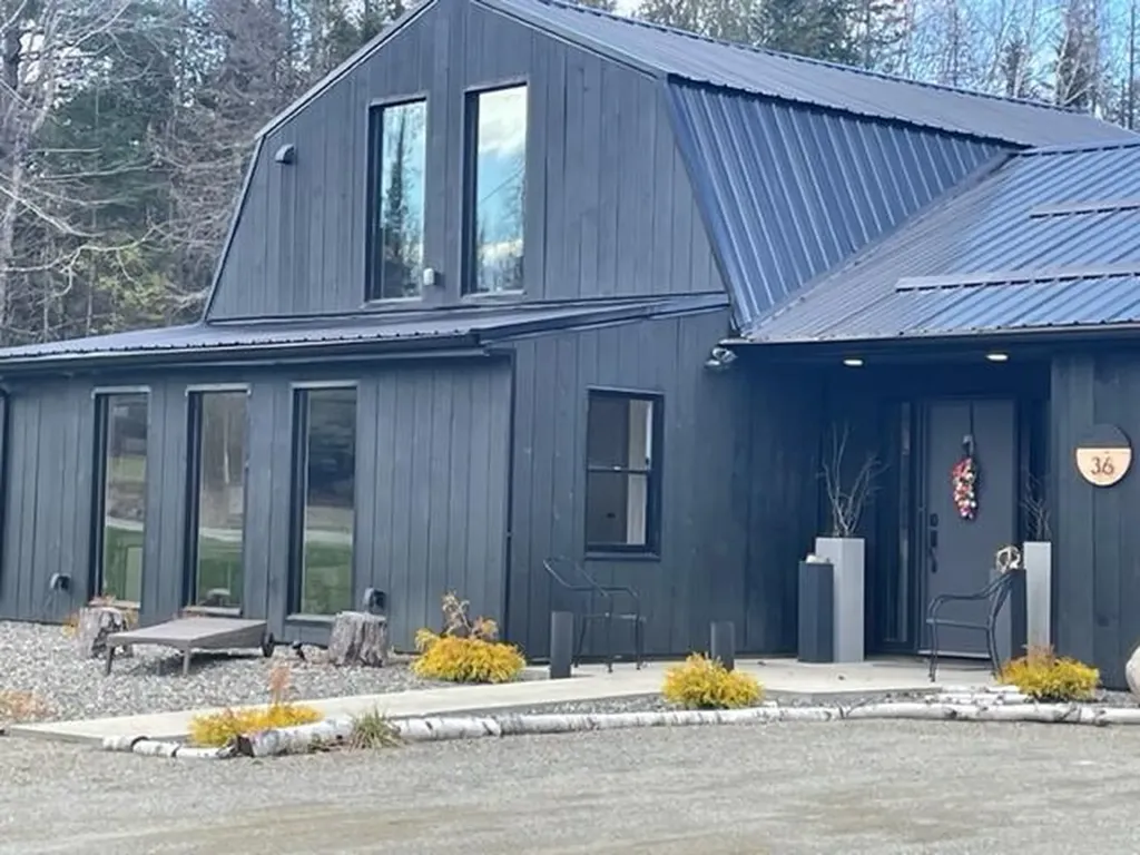36 Cedar Lane Plymouth ME 04969