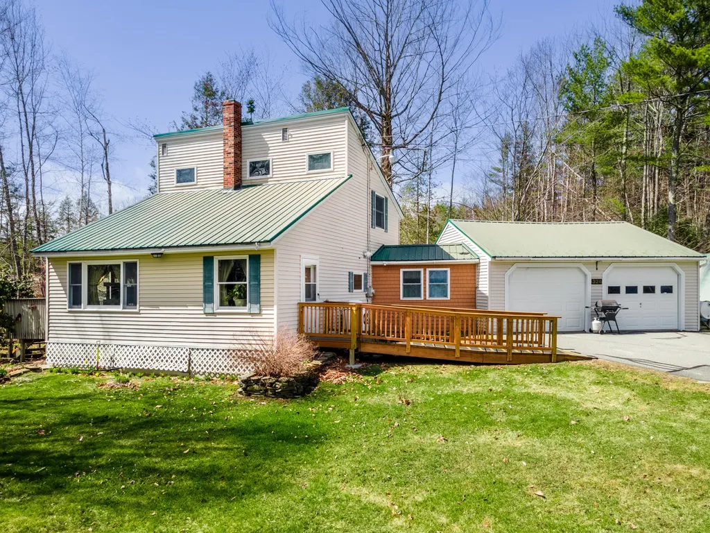 324 Quaker Road Sidney ME 04330