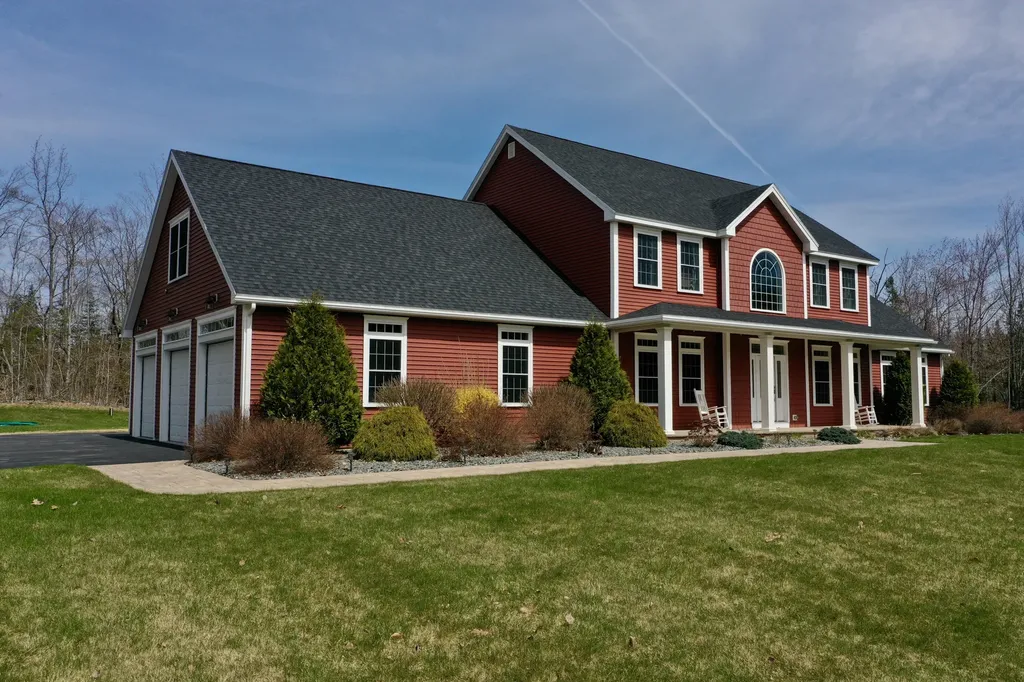 556 Ridge Drive Hermon ME 04401