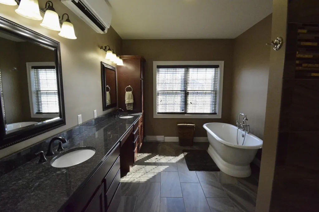 556 Ridge Drive Hermon ME 04401