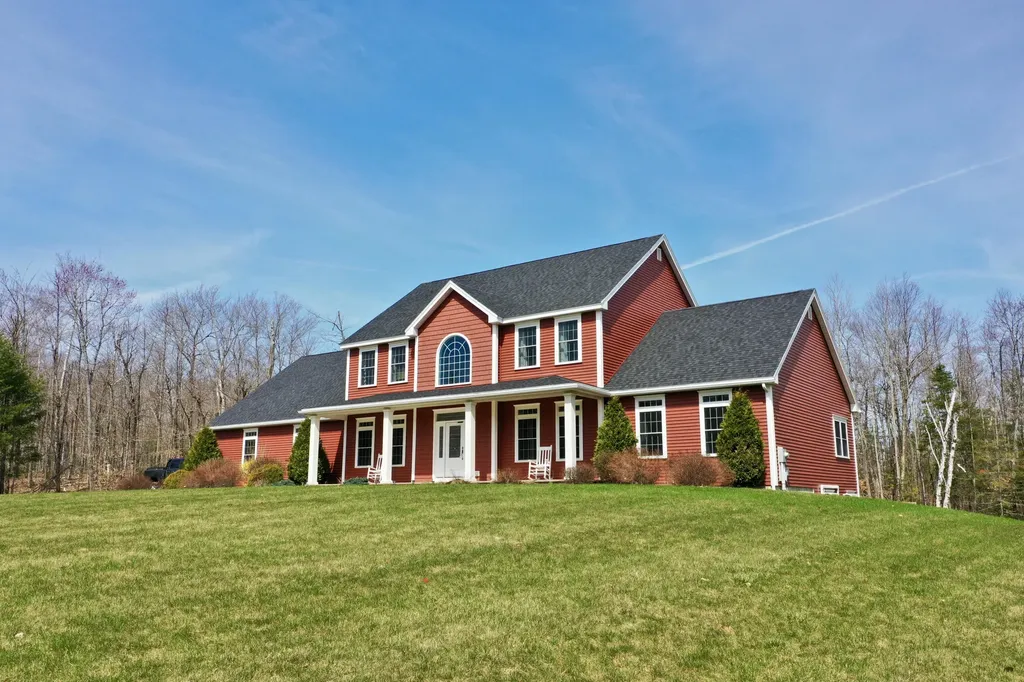 556 Ridge Drive Hermon ME 04401