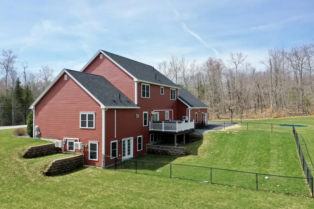 556 Ridge Drive Hermon ME 04401