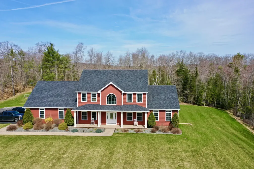 556 Ridge Drive Hermon ME 04401