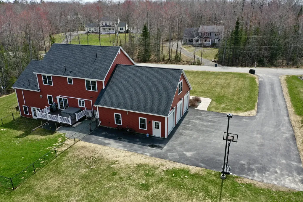 556 Ridge Drive Hermon ME 04401