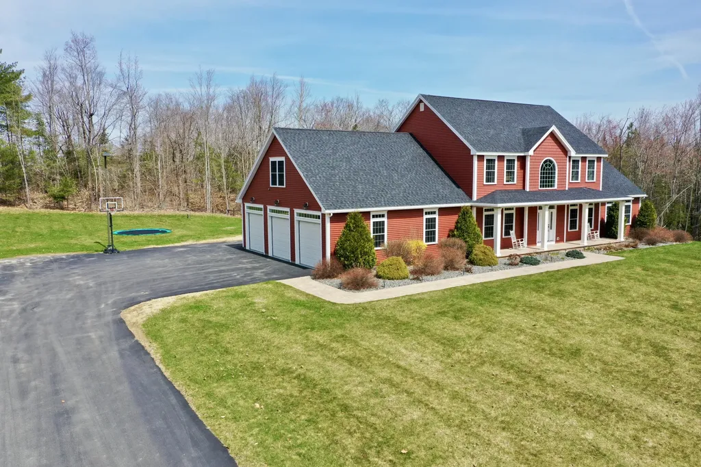 556 Ridge Drive Hermon ME 04401