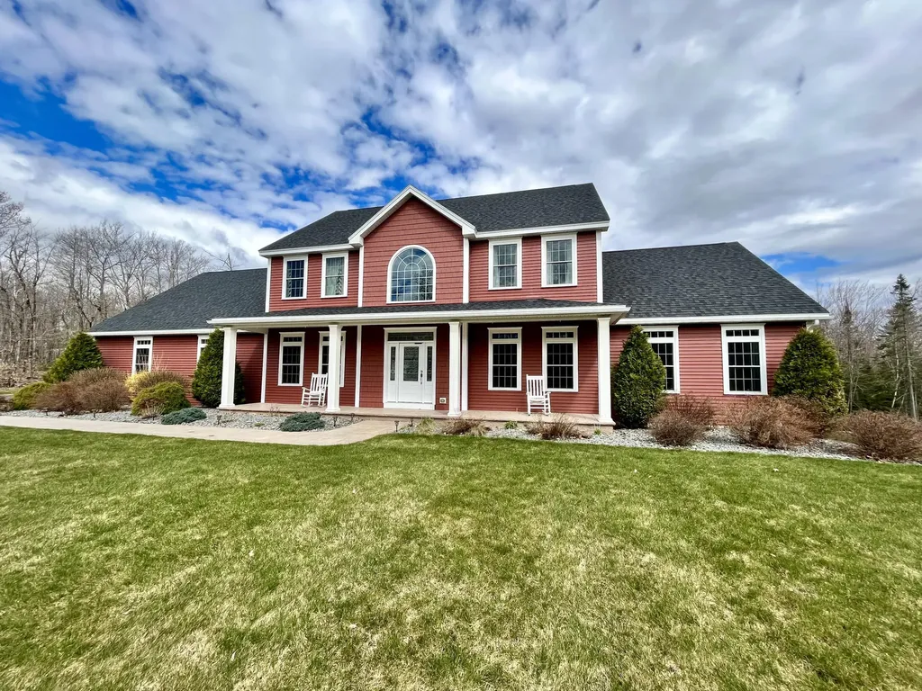 556 Ridge Drive Hermon ME 04401