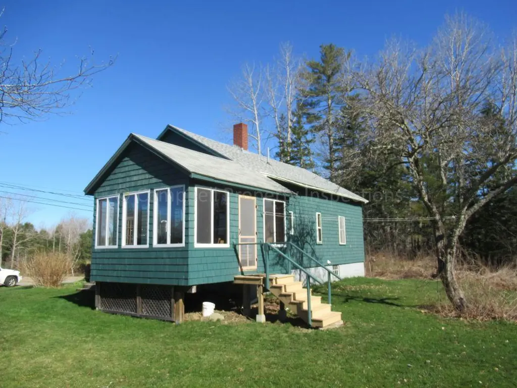 70 Wadsworth Point Road Friendship ME 04547