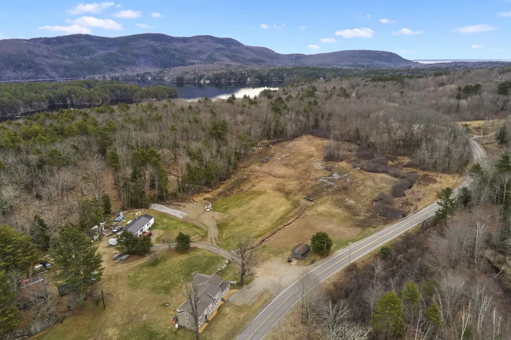 753 Hope Road Camden ME 04843