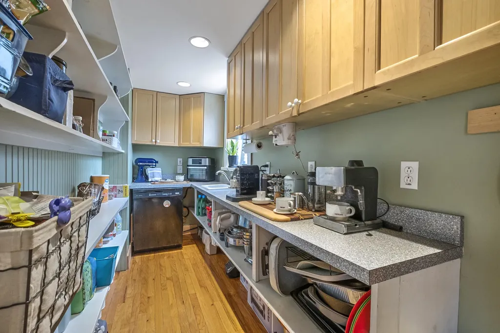 753 Hope Road Camden ME 04843