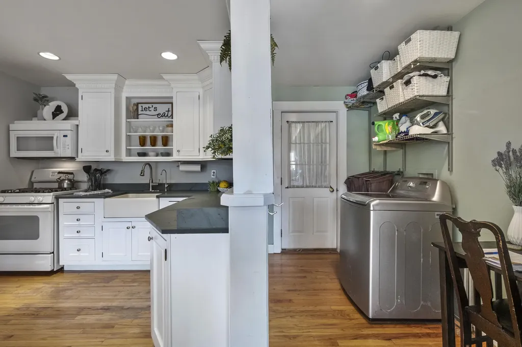 753 Hope Road Camden ME 04843