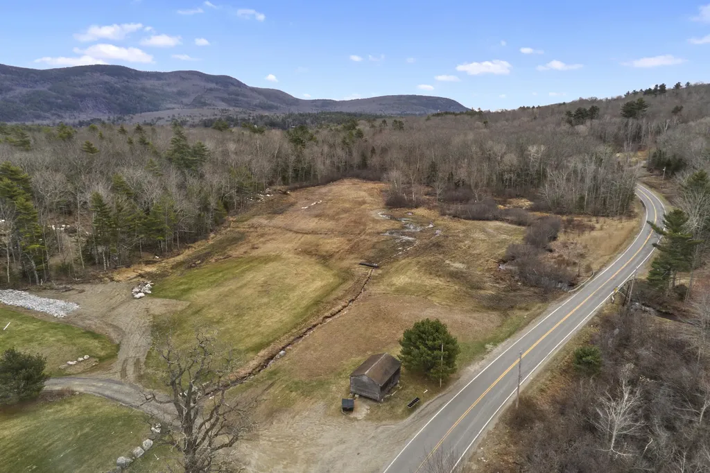 753 Hope Road Camden ME 04843
