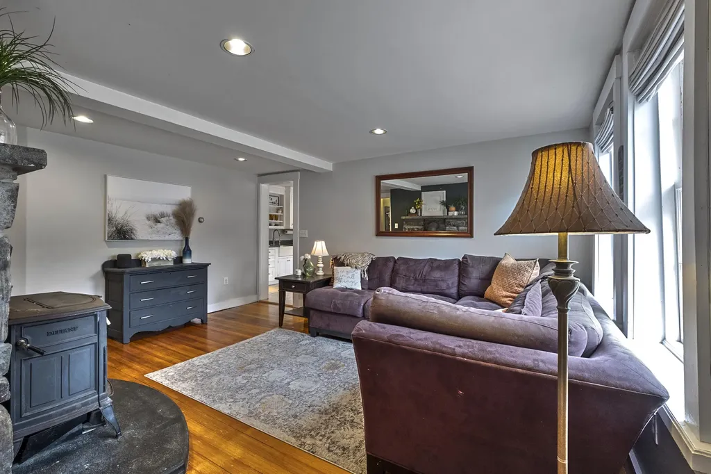 753 Hope Road Camden ME 04843