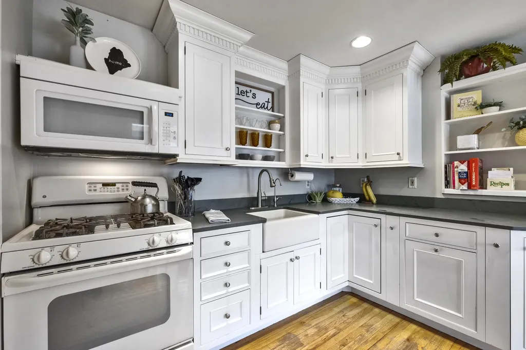 753 Hope Road Camden ME 04843