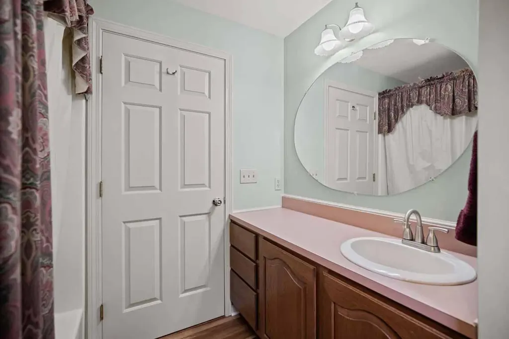 171 Pownal Road Freeport ME 04032