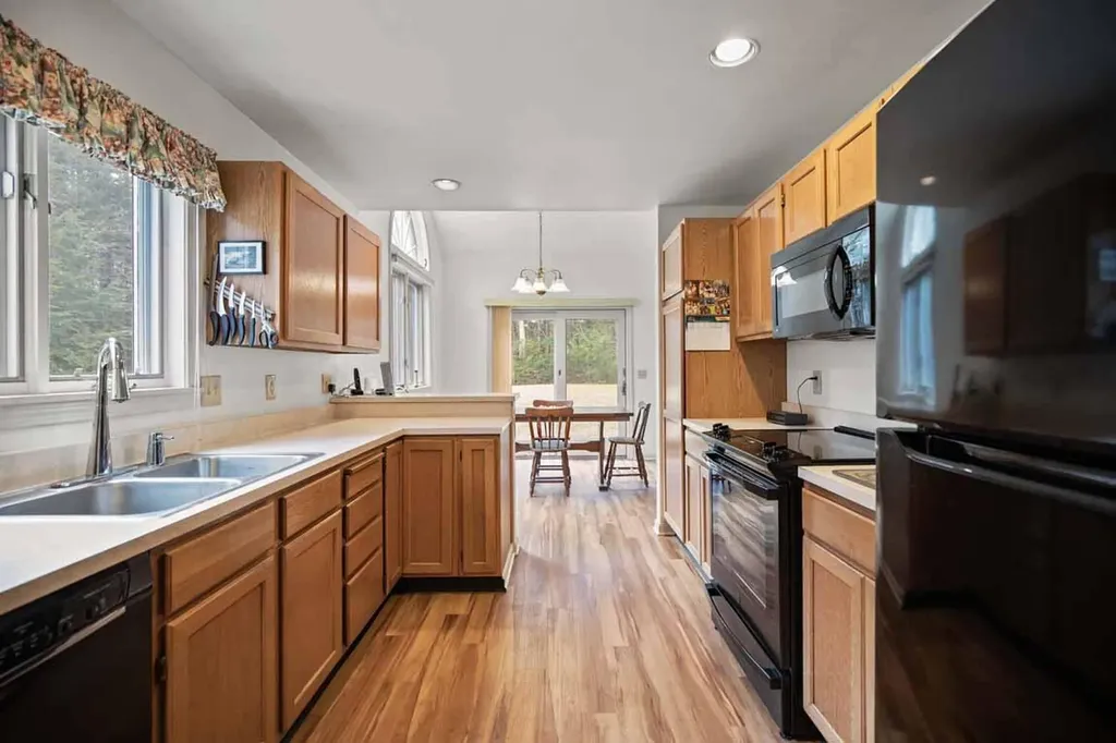 171 Pownal Road Freeport ME 04032