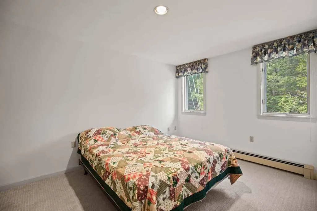 171 Pownal Road Freeport ME 04032