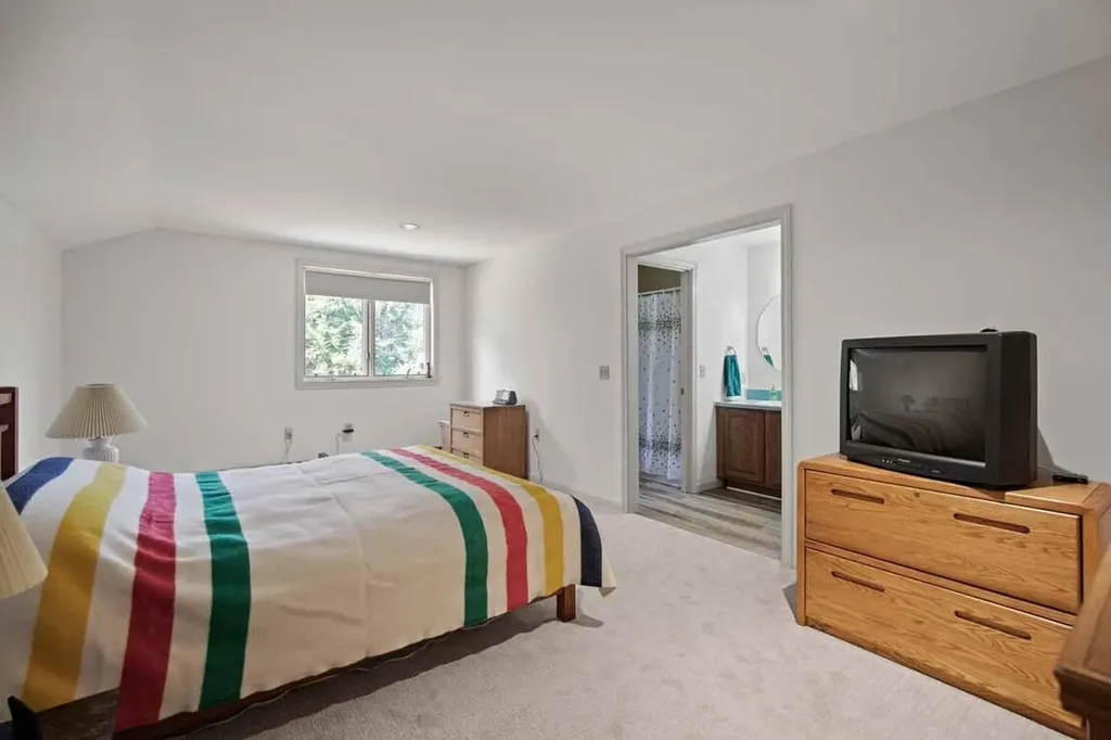 171 Pownal Road Freeport ME 04032