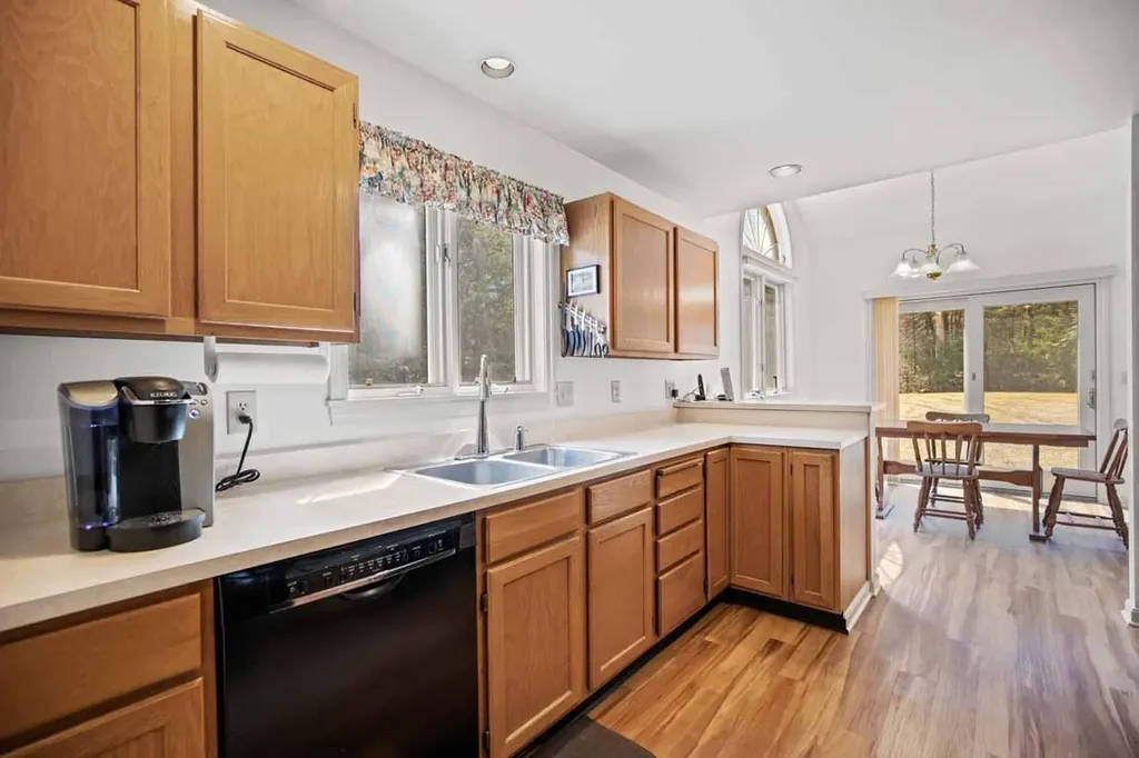 171 Pownal Road Freeport ME 04032