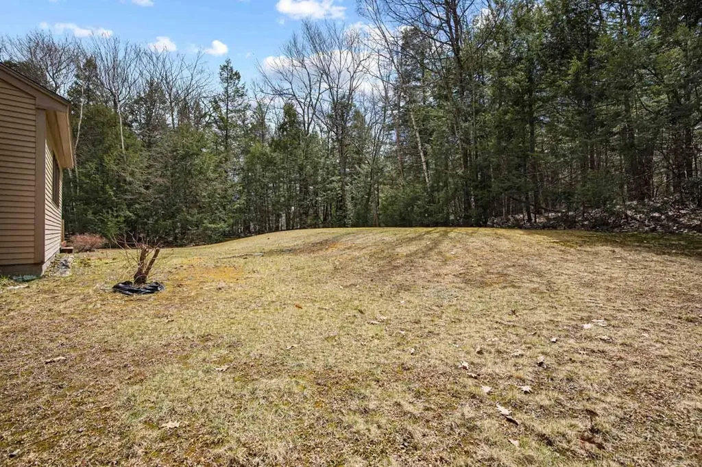 171 Pownal Road Freeport ME 04032