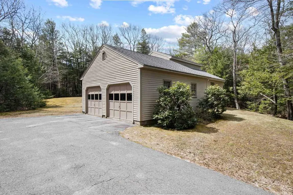 171 Pownal Road Freeport ME 04032