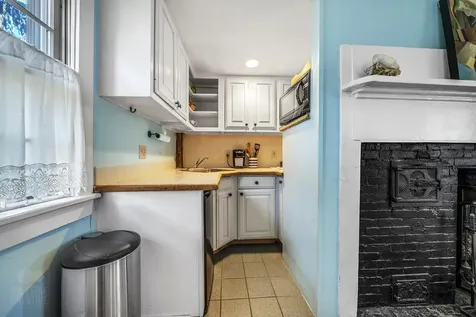 2 Melcher Place Topsham ME 04086