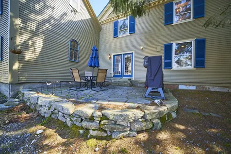 2 Melcher Place Topsham ME 04086