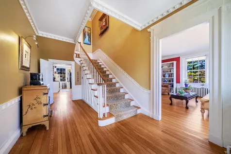 2 Melcher Place Topsham ME 04086