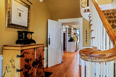 2 Melcher Place Topsham ME 04086