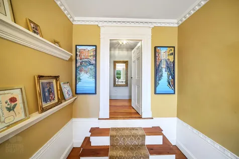 2 Melcher Place Topsham ME 04086