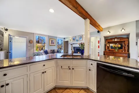 2 Melcher Place Topsham ME 04086