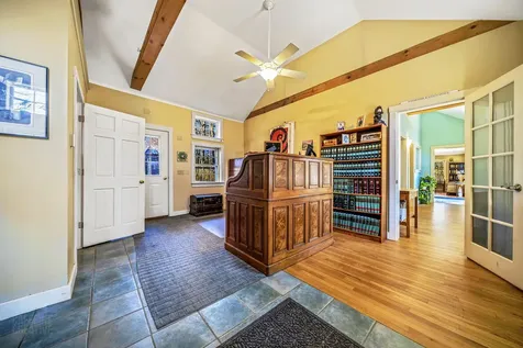 2 Melcher Place Topsham ME 04086