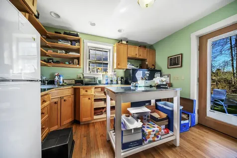 2 Melcher Place Topsham ME 04086