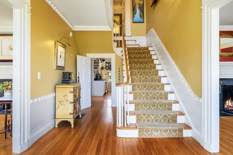 2 Melcher Place Topsham ME 04086