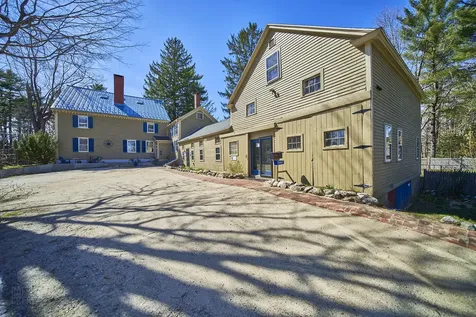 2 Melcher Place Topsham ME 04086