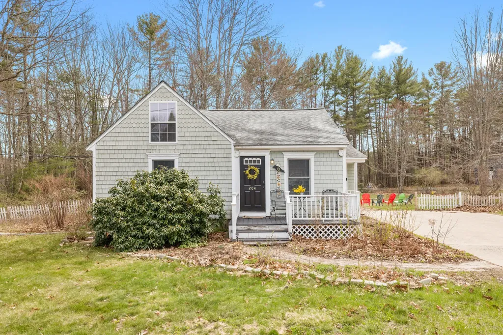 204 Cat Mousam Road Kennebunk ME 04043