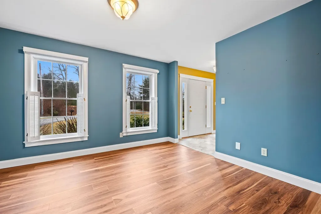 38 Jeffrey Road Minot ME 04258