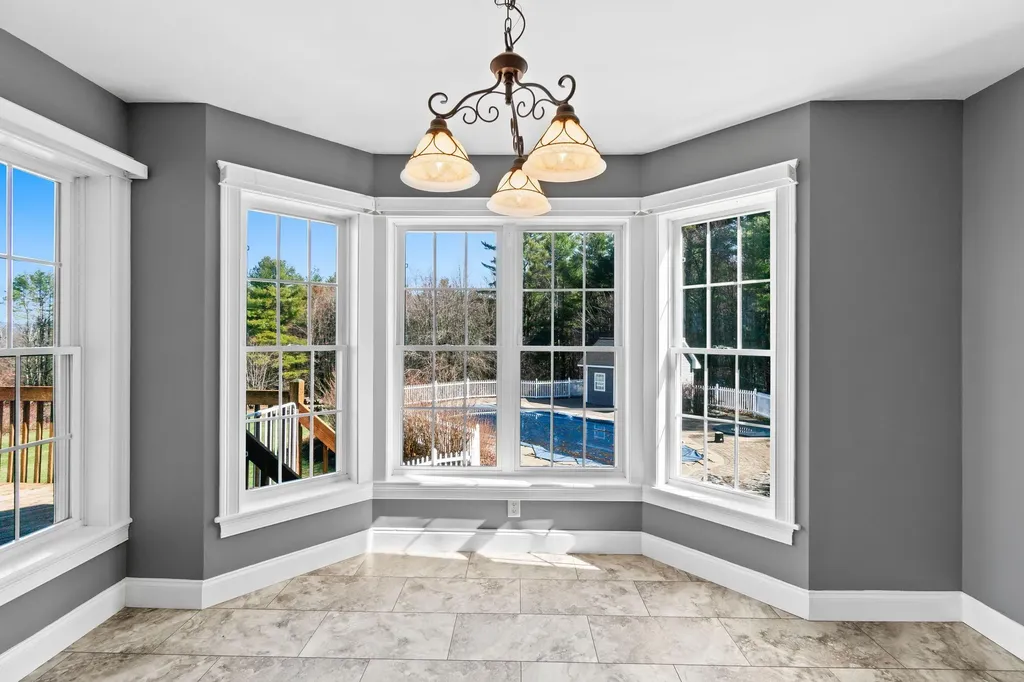 38 Jeffrey Road Minot ME 04258