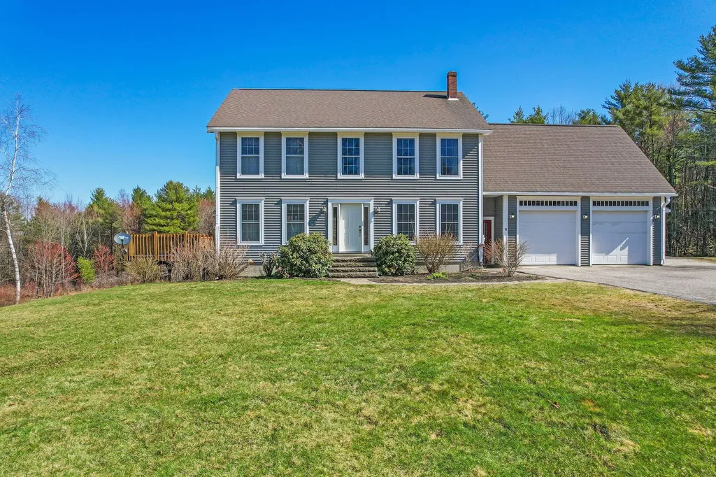 38 Jeffrey Road Minot ME 04258