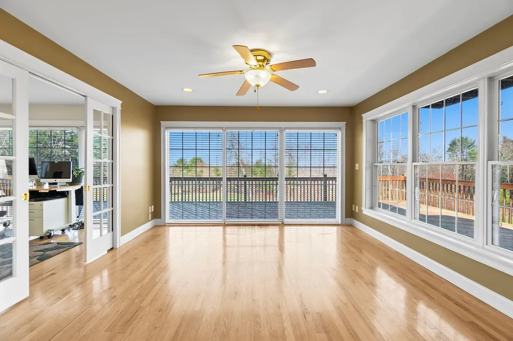 38 Jeffrey Road Minot ME 04258