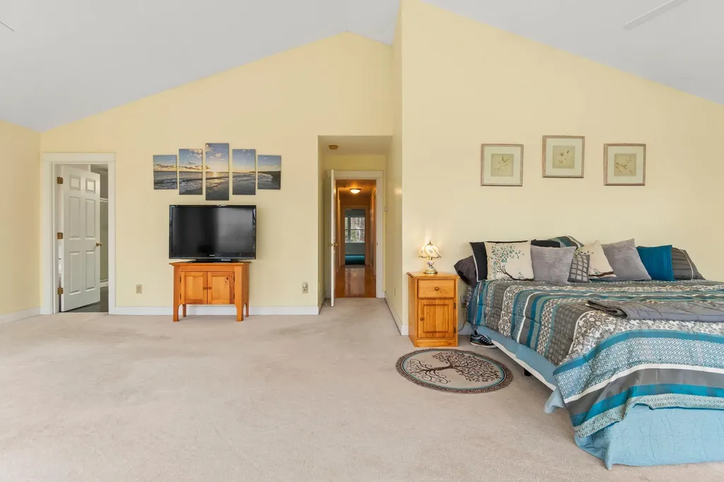 38 Jeffrey Road Minot ME 04258