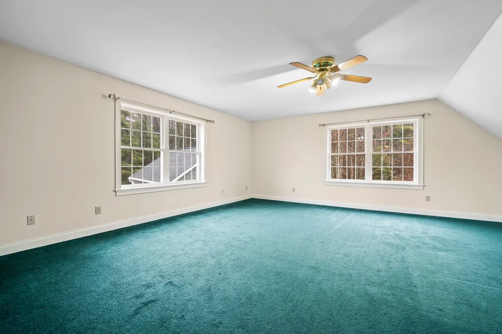 38 Jeffrey Road Minot ME 04258
