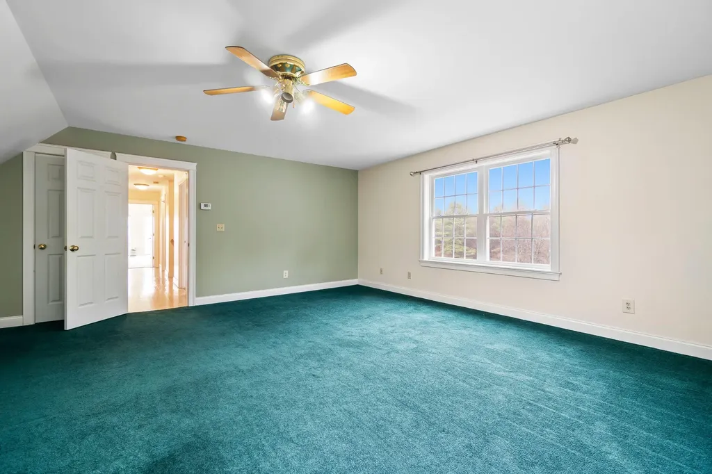 38 Jeffrey Road Minot ME 04258