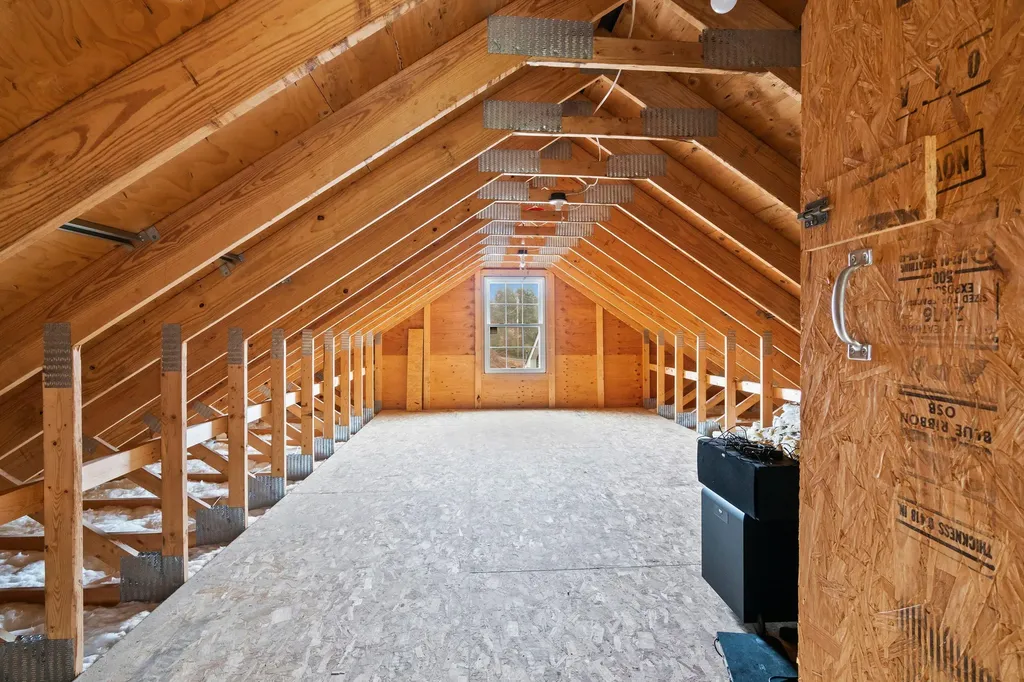 38 Jeffrey Road Minot ME 04258