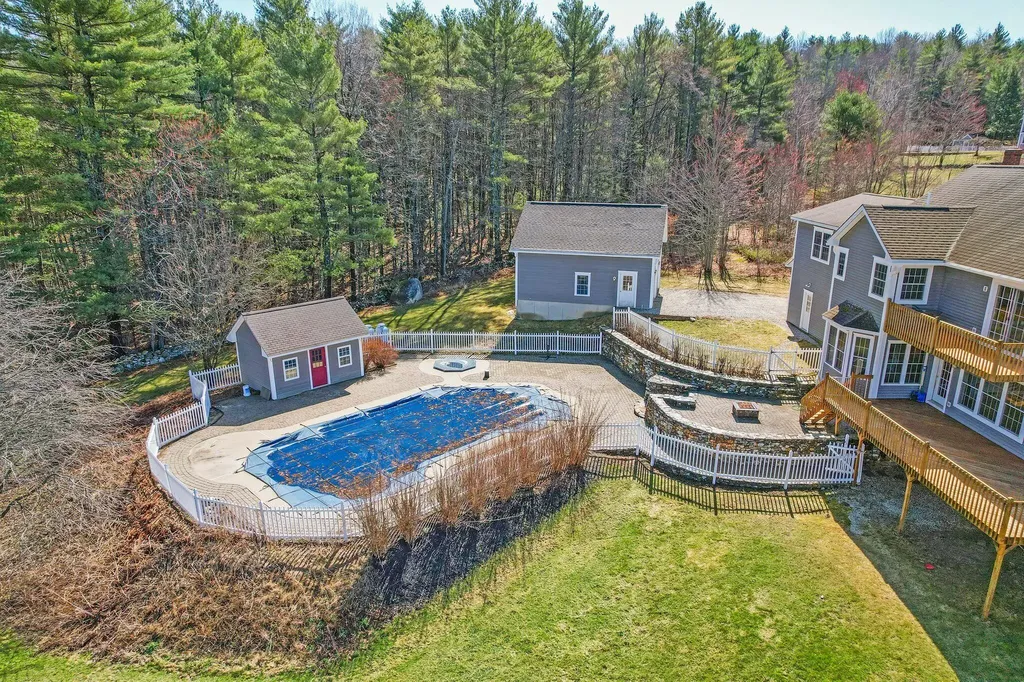 38 Jeffrey Road Minot ME 04258