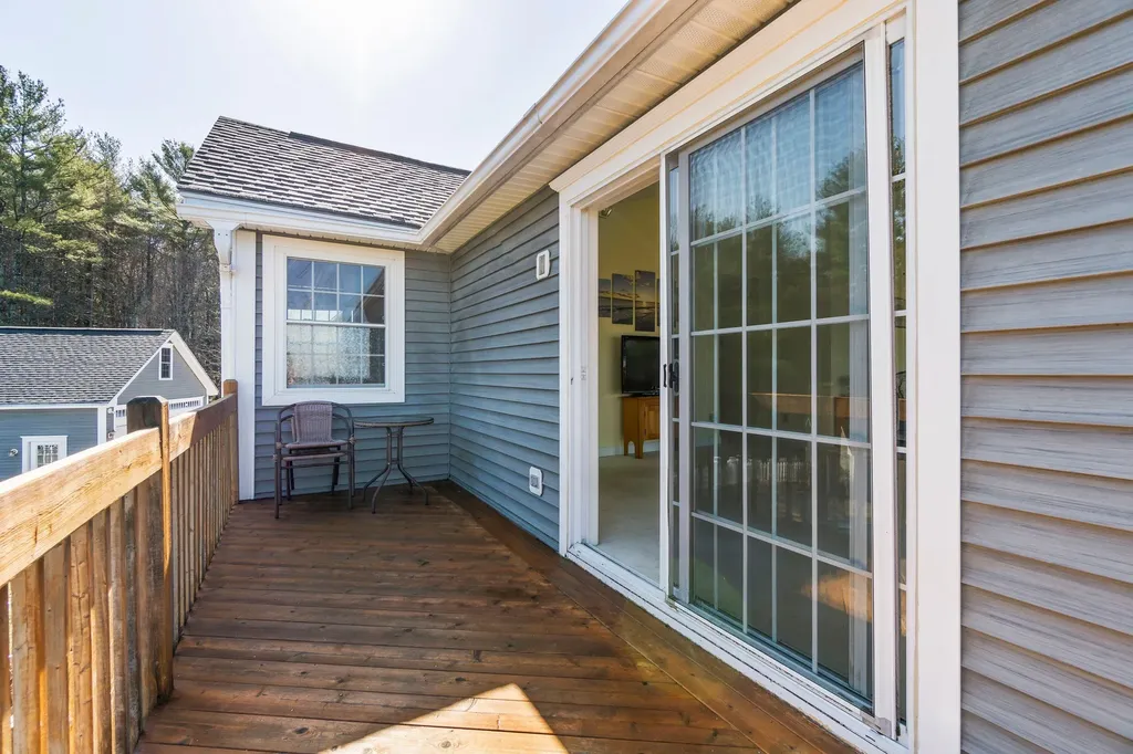 38 Jeffrey Road Minot ME 04258