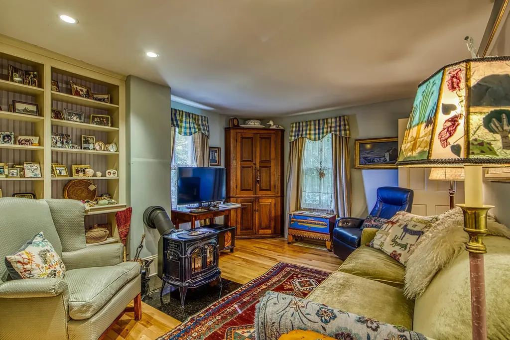 565 Bagaduce Road Brooksville ME 04617