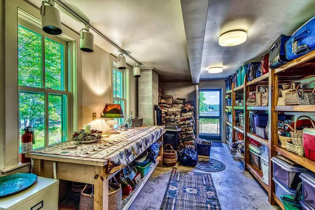 565 Bagaduce Road Brooksville ME 04617